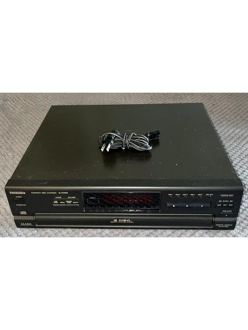 Vintage TECHNICS SL-PD888 - CD Compact Disc Changer (5-Disc) - Works